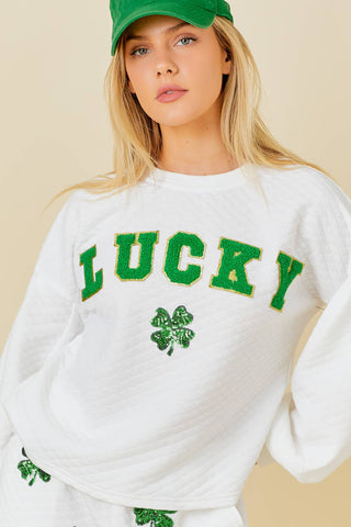 LUCKY LETTER PATCH CREWNECK TOP: S-L / WHITE