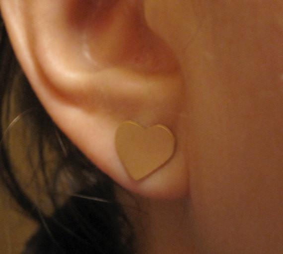 Smooth Shaped Heart Studs - 0042