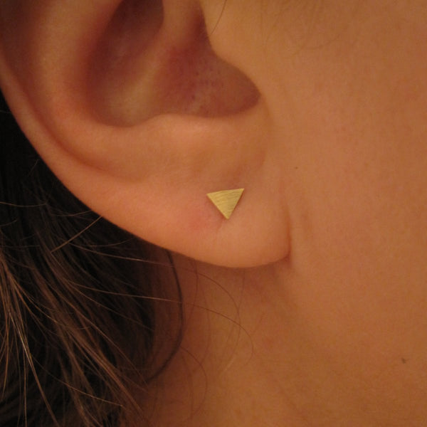Modern Triangle Stud Earrings - 0125